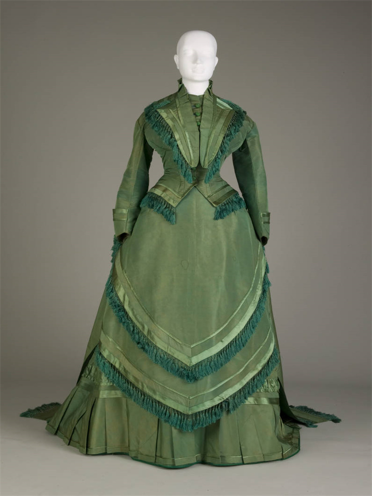 1870er Jahre Viktorianisches M – Women'S Fashion Victorian Bewertung und Preis