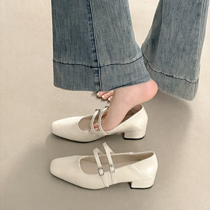 Silberne Mary-Jane-Schuhe für  – Women'S Fashion Belts Bewertung und Preis