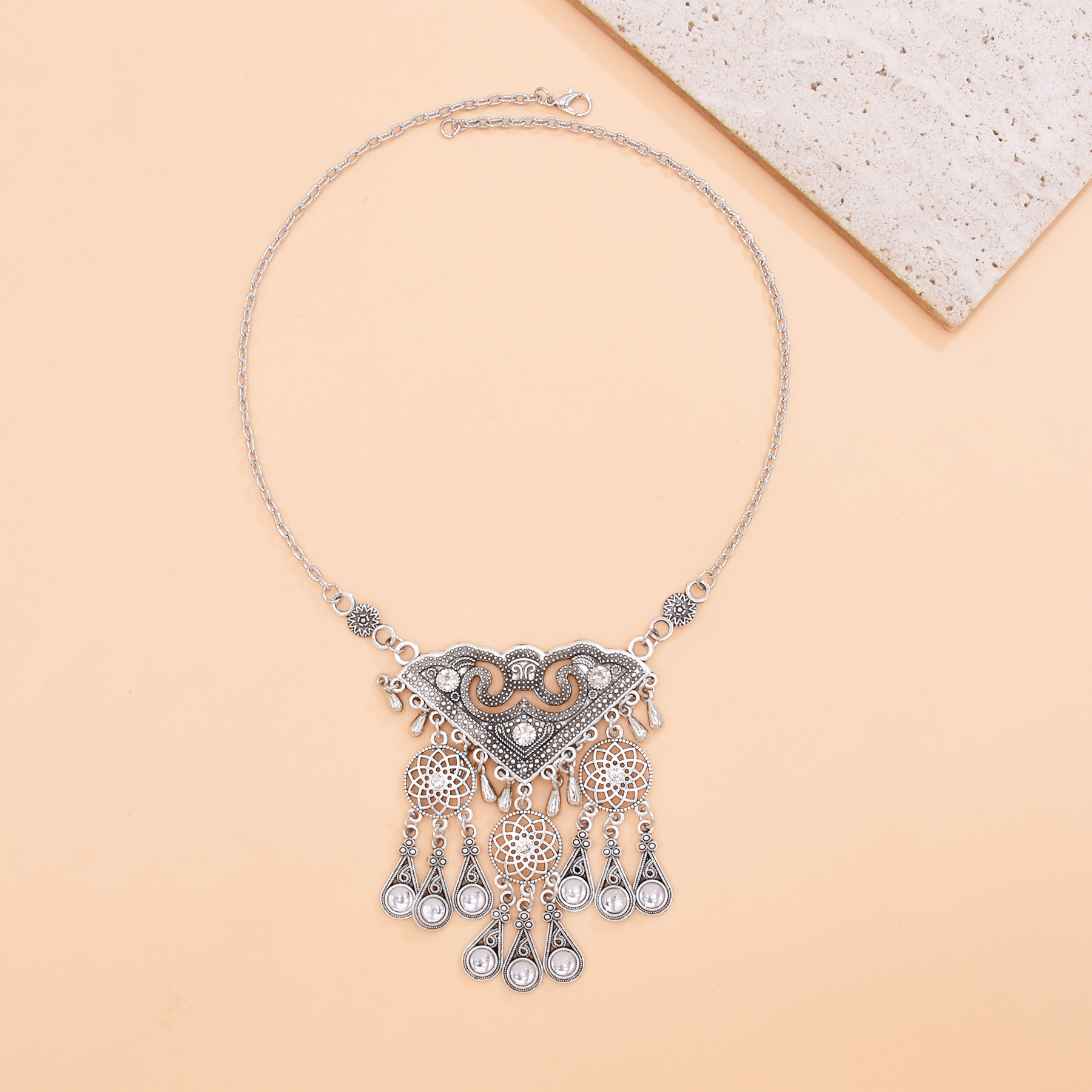 Ethnische Halskette mit geomet – Women Fashion Pakistan Bewertung und Preis